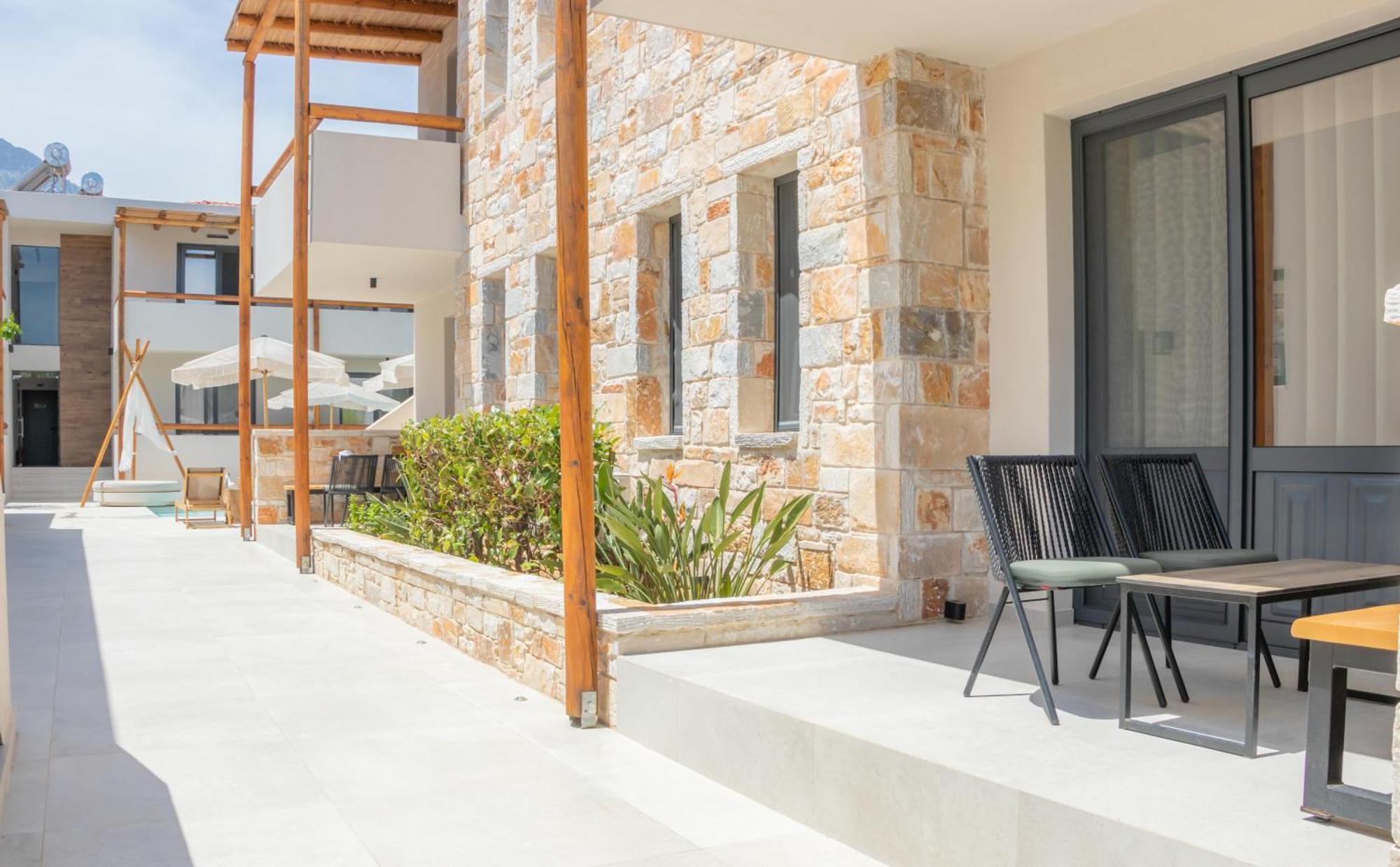Rastoni - Relax & Retreat Bed & Breakfast สกาลา โปเตมิอัส ภายนอก รูปภาพ